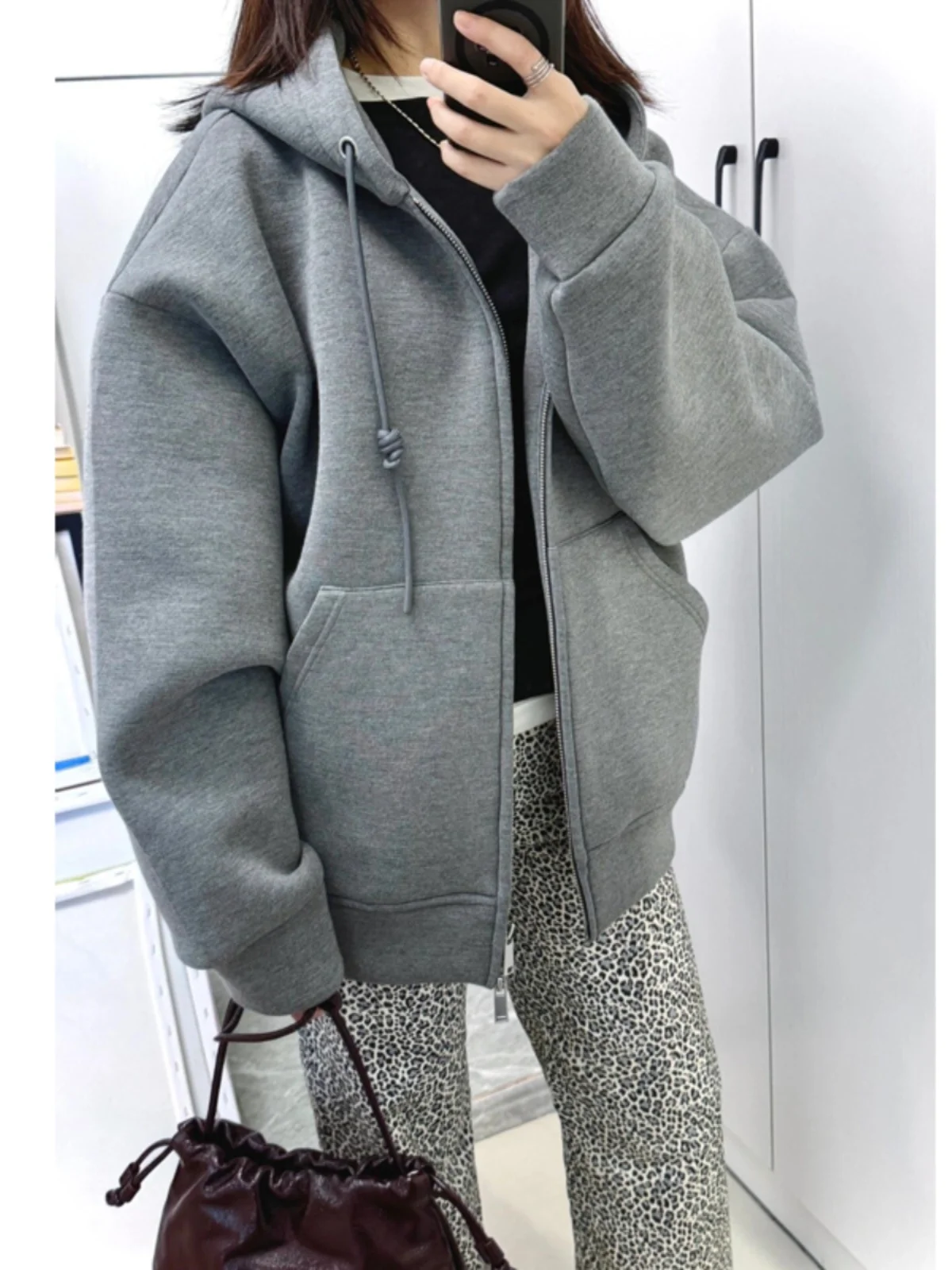 ay Hooded Space Cotton Cardigan Sweater Women's Loose Fit Long Sve Thiened Korean Sle Commute Wind Autumn Winter
ay Hooded Space Cotton Cardigan Sweater Women's Loose Fit Long Sve Thiened Korean Sle Commute Wind Autumn Winter