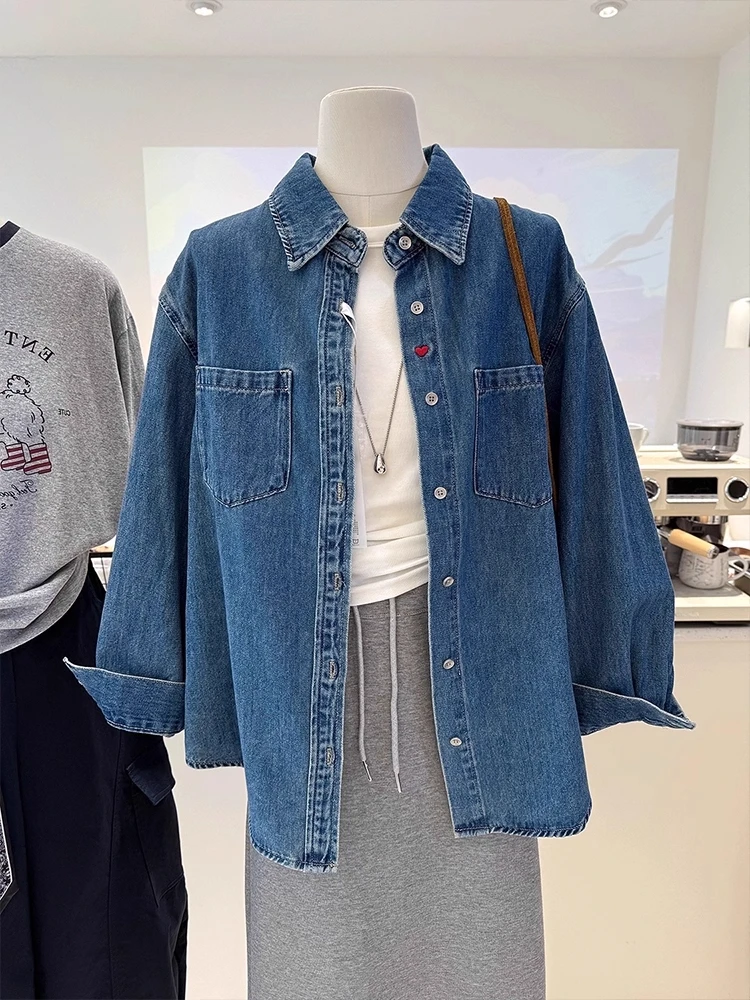 Ретро-джинсовая рубашка синего цвета для женщин, повседневная верхняя одежда для многослойных образов, свободный крой, длинный рукав, на пуговицах, стандартная длина, пальто
Ретро-джинсовая рубашка синего цвета для женщин, повседневная верхняя одежда для многослойных образов, свободный крой, длинный рукав, на пуговицах, стандартная длина, пальто