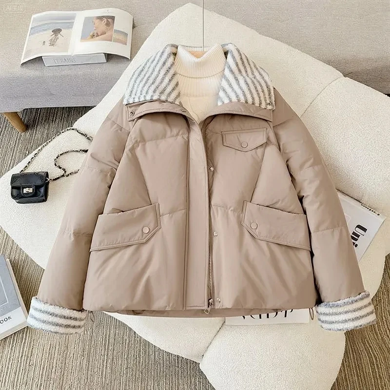 Свободные короткие пуховые куртки с хлопковой подкладкой, осенне-зимние новые женские парки с длинным рукавом в стиле пэчворк, шерстяная полосатая верхняя одежда с отложным воротником
Свободные короткие пуховые куртки с хлопковой подкладкой, осенне-зимние новые женские парки с длинным рукавом в стиле пэчворк, шерстяная полосатая верхняя одежда с отложным воротником