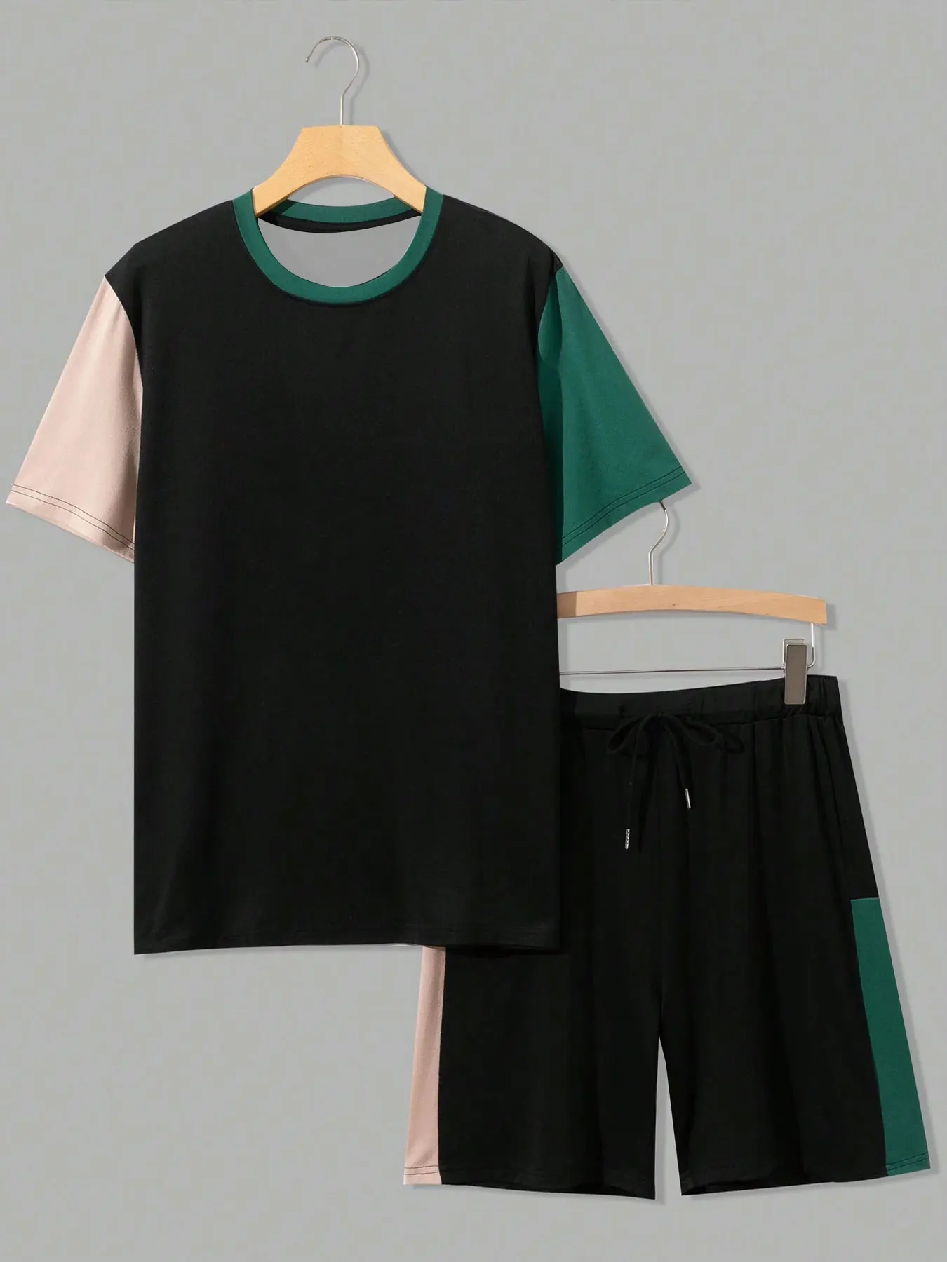 2 Piece Set Men’s Minimalist Contrast T-Shirt and 5 Inch Drawstring Pocket Shorts Ultra Soft Breathable Home Office Loungewear 
2 Piece Set Men’s Minimalist Contrast T-Shirt and 5 Inch Drawstring Pocket Shorts Ultra Soft Breathable Home Office Loungewear