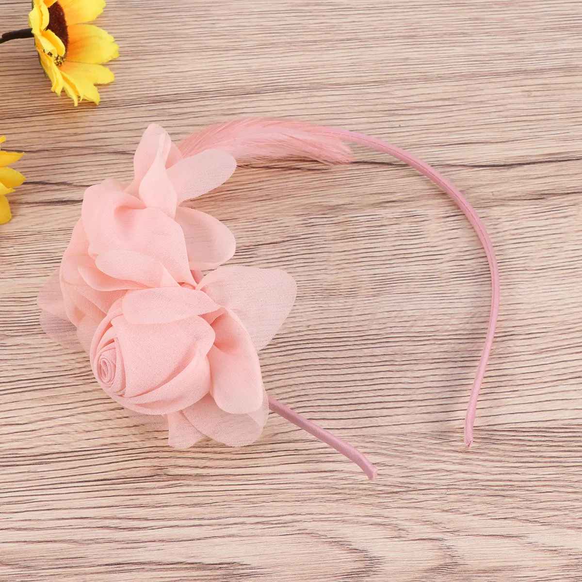Pink Flower Decorated Alloy Hair Loop Women Hairband Elegant Soft Fabric Barrette for Ladies Stylish Hair Accessories
Pink Flower Decorated Alloy Hair Loop Women Hairband Elegant Soft Fabric Barrette for Ladies Stylish Hair Accessories