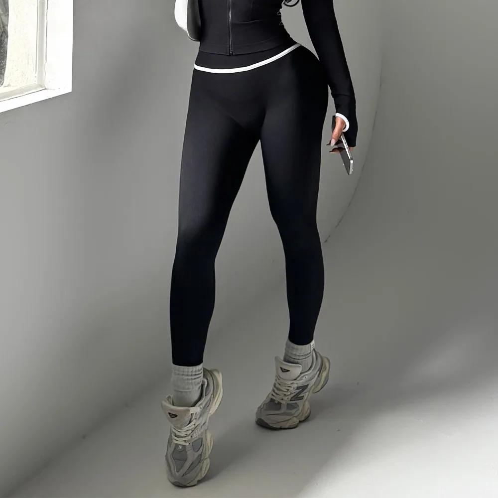 Контрастные бесшовные леггинсы для йоги с высокой талией и эффектом подтяжки бедер, без видимых швов, для занятий спортом на открытом воздухе, комфортные для фитнеса
Контрастные бесшовные леггинсы для йоги с высокой талией и эффектом подтяжки бедер, без видимых швов, для занятий спортом на открытом воздухе, комфортные для фитнеса