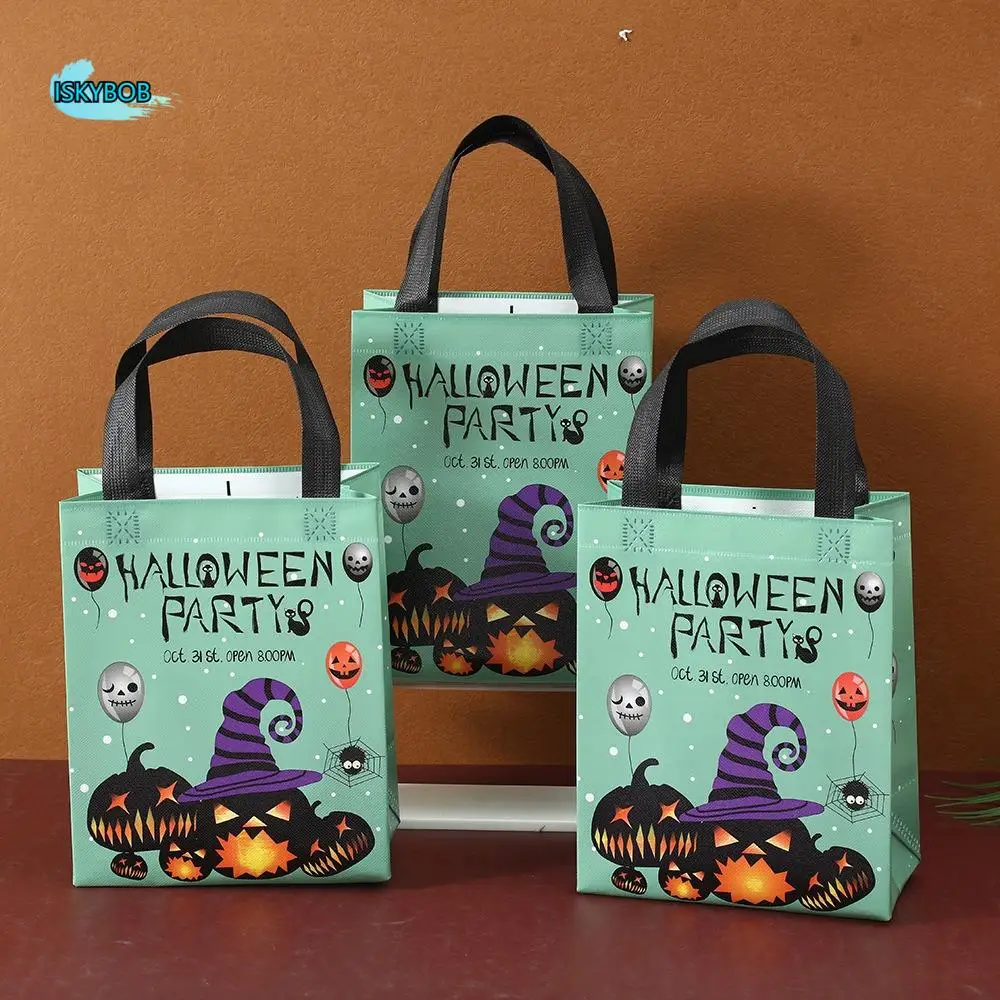 Devil Halloween Non-woven Handbag Printed Large Capacity Halloween Gift Bag Portable Castle Pumpkin Creative Bag Gifts
Devil Halloween Non-woven Handbag Printed Large Capacity Halloween Gift Bag Portable Castle Pumpkin Creative Bag Gifts