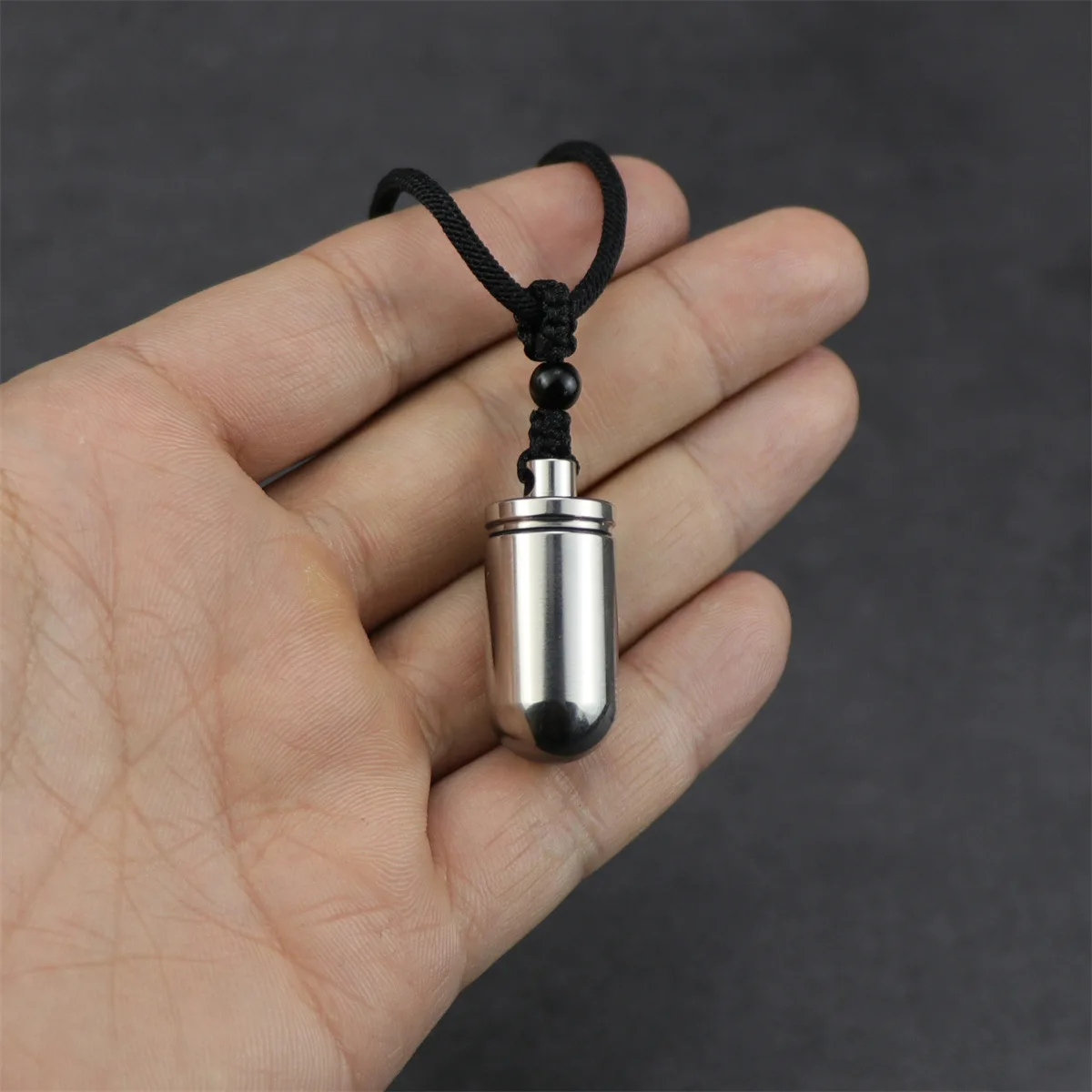 Pure Titanium Pill Case Keychain Pendant - Waterproof Portable Mini Medicine Container for Outdoor Travel
Pure Titanium Pill Case Keychain Pendant - Waterproof Portable Mini Medicine Container for Outdoor Travel