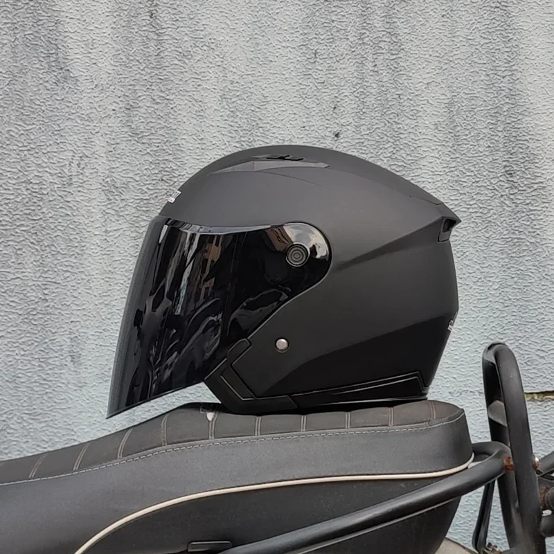 %a Men Motorcycle half Helmets Dual Lens Scooter Moto Helmet Casco vespa village Riding capacete de moto motocross Helmets
%a Men Motorcycle half Helmets Dual Lens Scooter Moto Helmet Casco vespa village Riding capacete de moto motocross Helmets