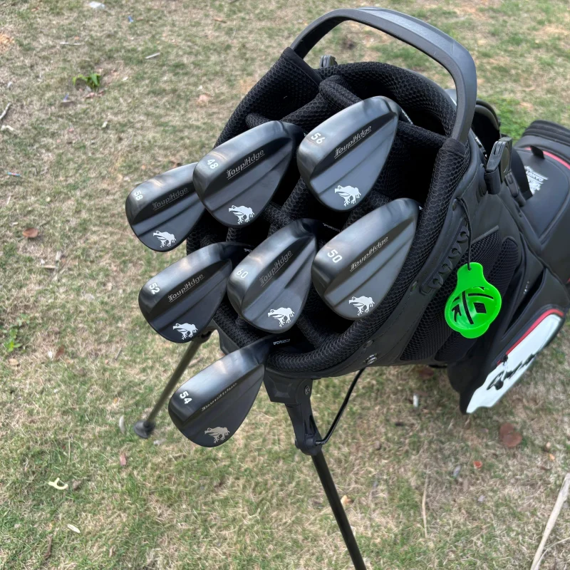 Toup HDGE Golf Club – Sand Wedge, Digging Wedge, Angle Wedge, Frog Model – Black Anodized Finish, Coc Process.
Toup HDGE Golf Club – Sand Wedge, Digging Wedge, Angle Wedge, Frog Model – Black Anodized Finish, Coc Process.