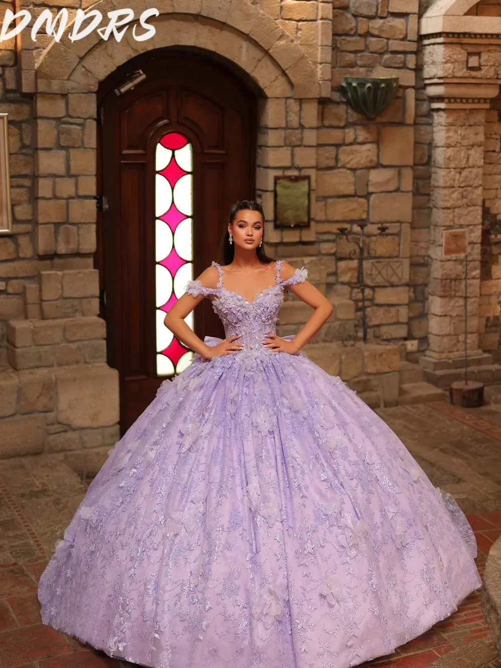 Классическое платье Quinceanera с 3D цветочной аппликацией, модное кружевное вечернее платье 2025 года, блестящее вечернее платье на тонких бретельках 16, индивидуальное платье
Классическое платье Quinceanera с 3D цветочной аппликацией, модное кружевное вечернее платье 2025 года, блестящее вечернее платье на тонких бретельках 16, индивидуальное платье