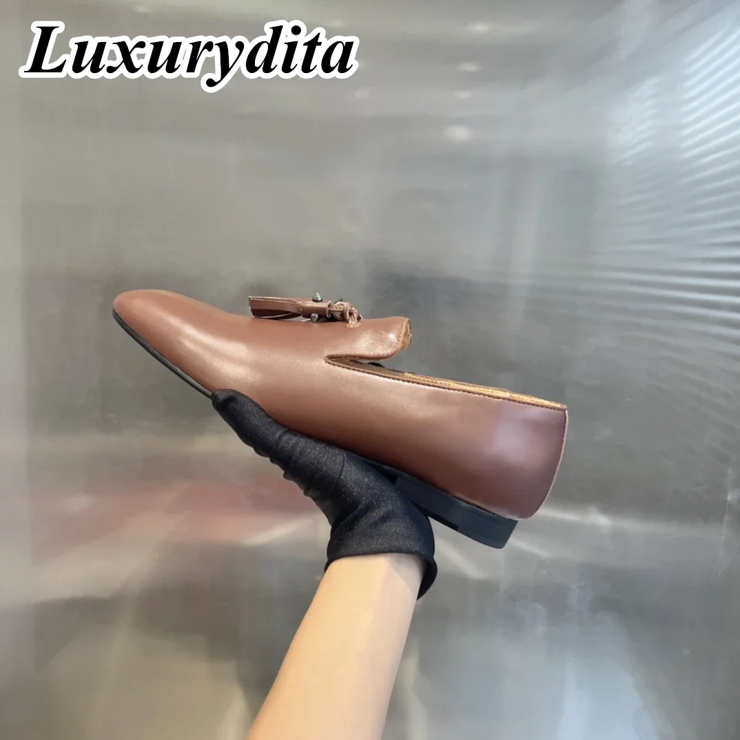 Top High Quality Mens Trendy Casual Shoes Luxury Mens Real Leather Shoes Size 38-48 Designr Red sole Business dress Shoes H0946
Top High Quality Mens Trendy Casual Shoes Luxury Mens Real Leather Shoes Size 38-48 Designr Red sole Business dress Shoes H0946