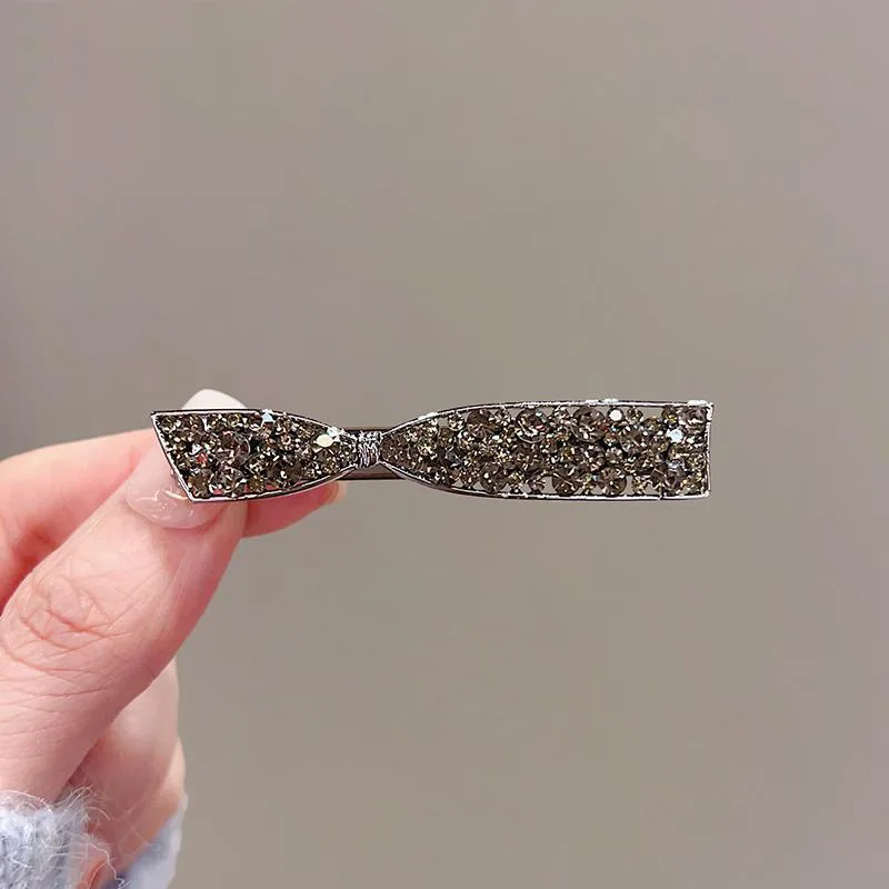 Premium Creative Bow Hair Clip Versatile Side Fringe Barrette for Girls and Women Casual
Premium Creative Bow Hair Clip Versatile Side Fringe Barrette for Girls and Women Casual