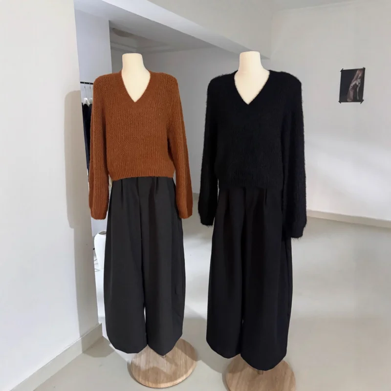 Vintage Long Sleeve Knitted Sweater Loose Slimming Versatile Padded Shoulder Short Top Autumn Winter New Style
Vintage Long Sleeve Knitted Sweater Loose Slimming Versatile Padded Shoulder Short Top Autumn Winter New Style