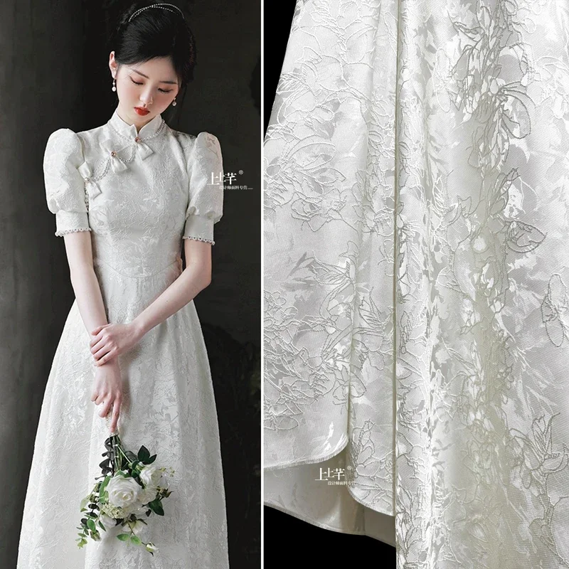 Жаккардовая ткань, черный, белый, розовый нитки для вышивки, кардиган в китайском стиле, ткань для дизайна куртки, костюма, ткань «сделай сам» для одежды, материал для шитья 
Жаккардовая ткань, черный, белый, розовый нитки для вышивки, кардиган в китайском стиле, ткань для дизайна куртки, костюма, ткань «сделай сам» для одежды, материал для шитья