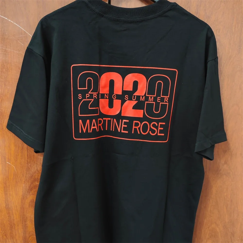 Высокое качество MARTINE ROSE хлопковые футболки с вышивкой для мужчин и женщин черная футболка уличная одежда Y2k одежда
Высокое качество MARTINE ROSE хлопковые футболки с вышивкой для мужчин и женщин черная футболка уличная одежда Y2k одежда