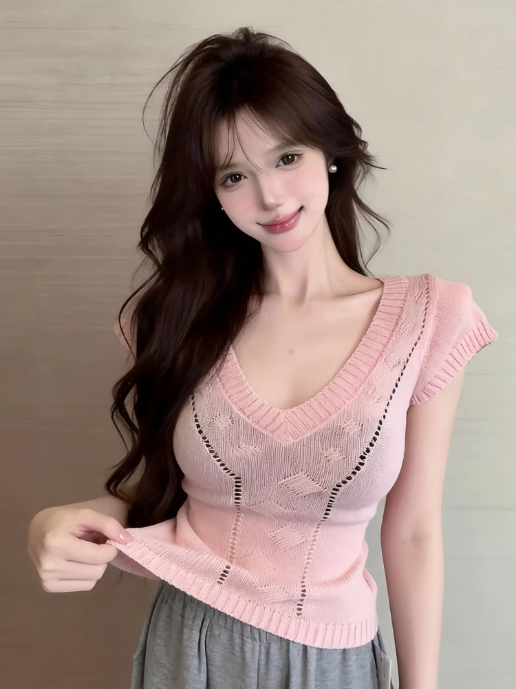 Sweet Girl Pure Desire Thin Hollow out Short Sleeve Knitted Top Sexy Personality V-neck Slim Base Shirt Daily Wear Summer Season
Sweet Girl Pure Desire Thin Hollow out Short Sleeve Knitted Top Sexy Personality V-neck Slim Base Shirt Daily Wear Summer Season