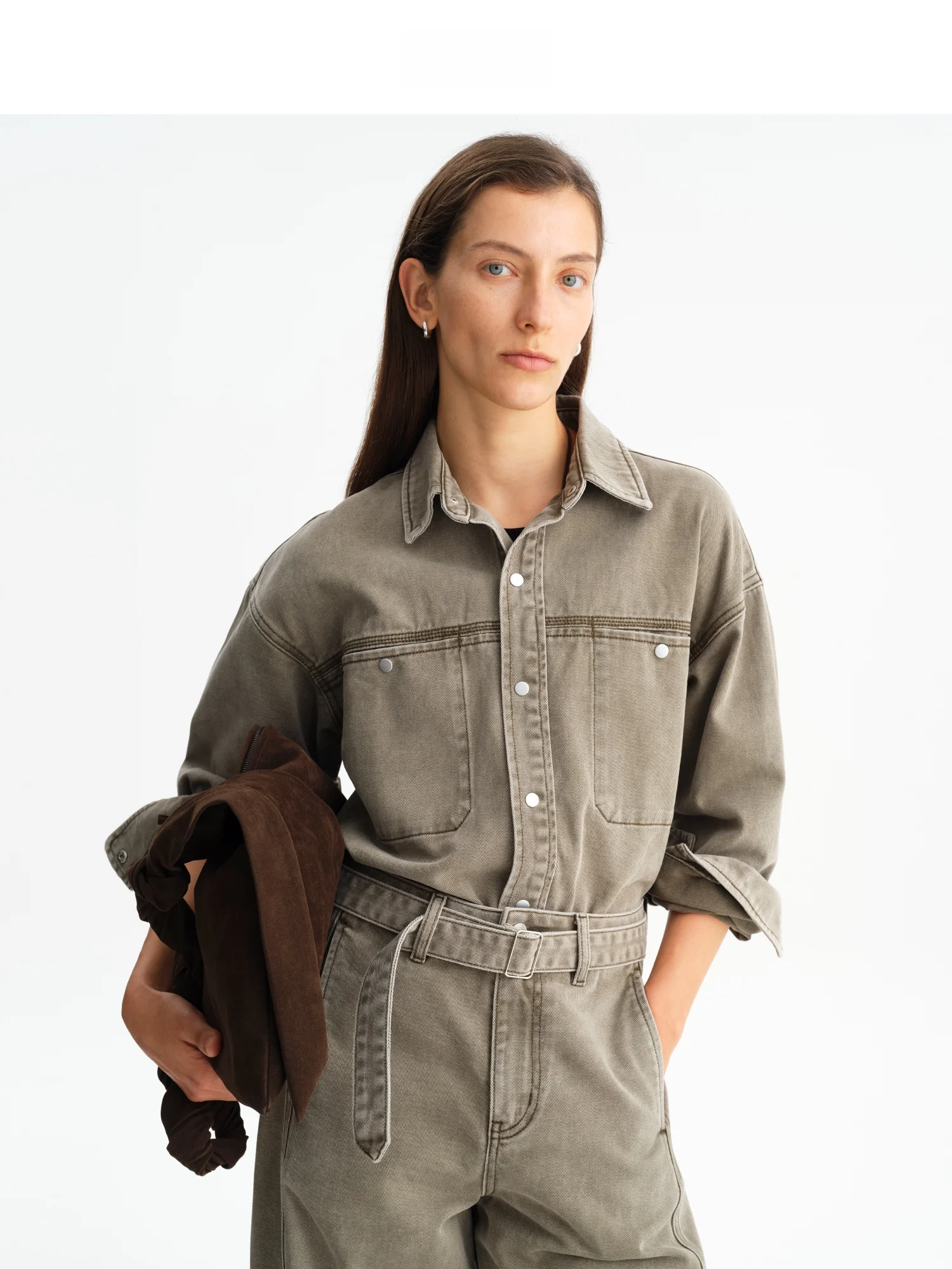 Retro Washed Grey Green Cotton Denim Shirt Jacket Loose Casual Versatile Top DCHADCHA Commute Style Long Sleeve Buttoned
Retro Washed Grey Green Cotton Denim Shirt Jacket Loose Casual Versatile Top DCHADCHA Commute Style Long Sleeve Buttoned