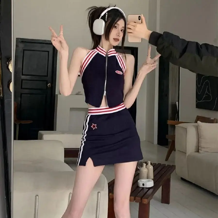 American Two-Piece Set Halter Neck Contrast Zipper Short Top Slit Slim Skirt Women'S Summer New Sweet And Spicy Suit
American Two-Piece Set Halter Neck Contrast Zipper Short Top Slit Slim Skirt Women'S Summer New Sweet And Spicy Suit