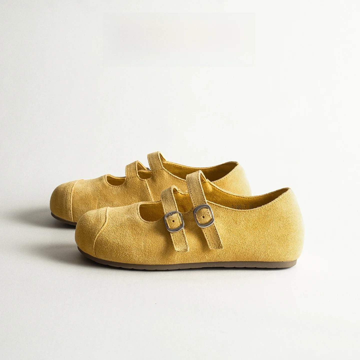 Genuine Leather Retro Mary Jane Single Shoes Women's Casual Commute Korean Style Versatile round Head Soft Bottom Skirt Match
Genuine Leather Retro Mary Jane Single Shoes Women's Casual Commute Korean Style Versatile round Head Soft Bottom Skirt Match