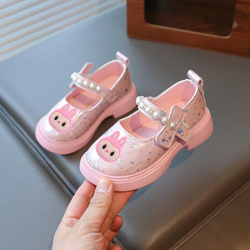LABUBU labubu Spring fall children Sandals Summer Girls Princess Dance Show Shoes Leather Shoes Baby cartoon Toddler Shoes
LABUBU labubu Spring fall children Sandals Summer Girls Princess Dance Show Shoes Leather Shoes Baby cartoon Toddler Shoes