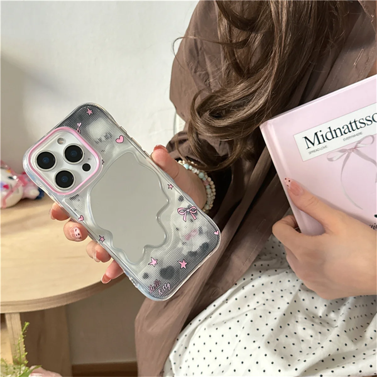 Korean Cute Bow Black Hello Kitty Mirror Phone Case For iPhone 16 Pro 15 14 Pro Max Cover Silicone Shockproof Cases Funda
Korean Cute Bow Black Hello Kitty Mirror Phone Case For iPhone 16 Pro 15 14 Pro Max Cover Silicone Shockproof Cases Funda