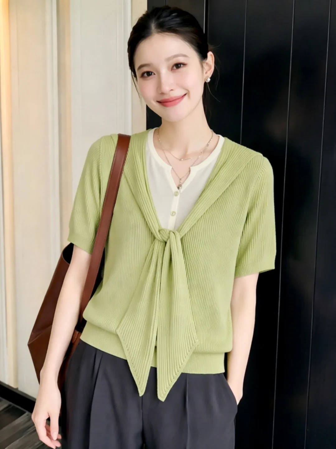 Korean Style Color Block Knitted Top Women's Commute Versatile Slimming Short Sleeve Casual Fashion Summer Design Sense
Korean Style Color Block Knitted Top Women's Commute Versatile Slimming Short Sleeve Casual Fashion Summer Design Sense