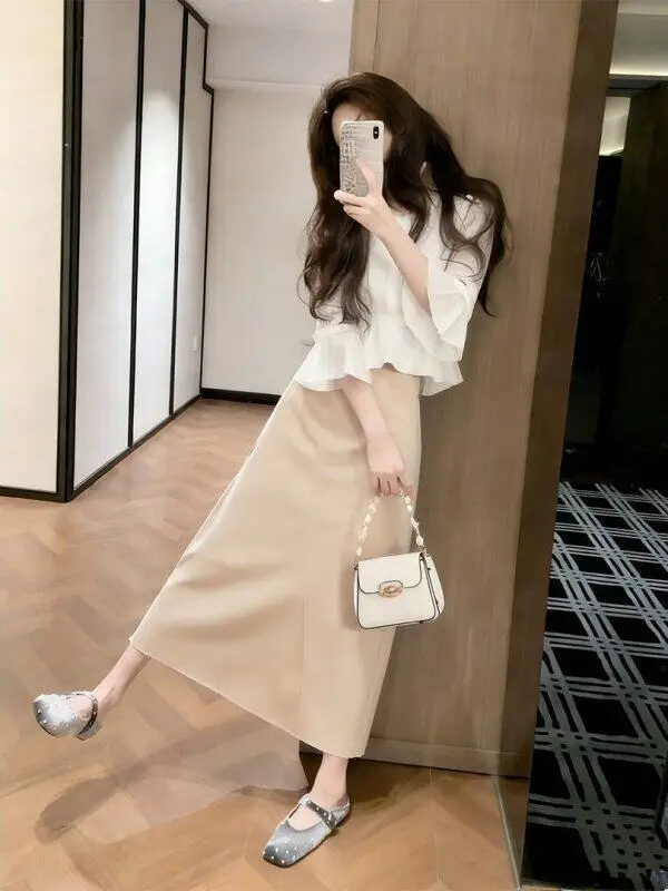 Stunning Summer 2026 Women's Casual Fashion Set Beautiful Top And Skirt Ensemble Korean Style Loose Fit Warm Mid-Length Pants
Stunning Summer 2026 Women's Casual Fashion Set Beautiful Top And Skirt Ensemble Korean Style Loose Fit Warm Mid-Length Pants