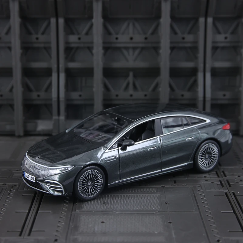 Maisto 1:27 Simulation 2022 Mercedes Benz EQS Alloy Car Model Ornament Collection Double Door Openable Static Gift
Maisto 1:27 Simulation 2022 Mercedes Benz EQS Alloy Car Model Ornament Collection Double Door Openable Static Gift