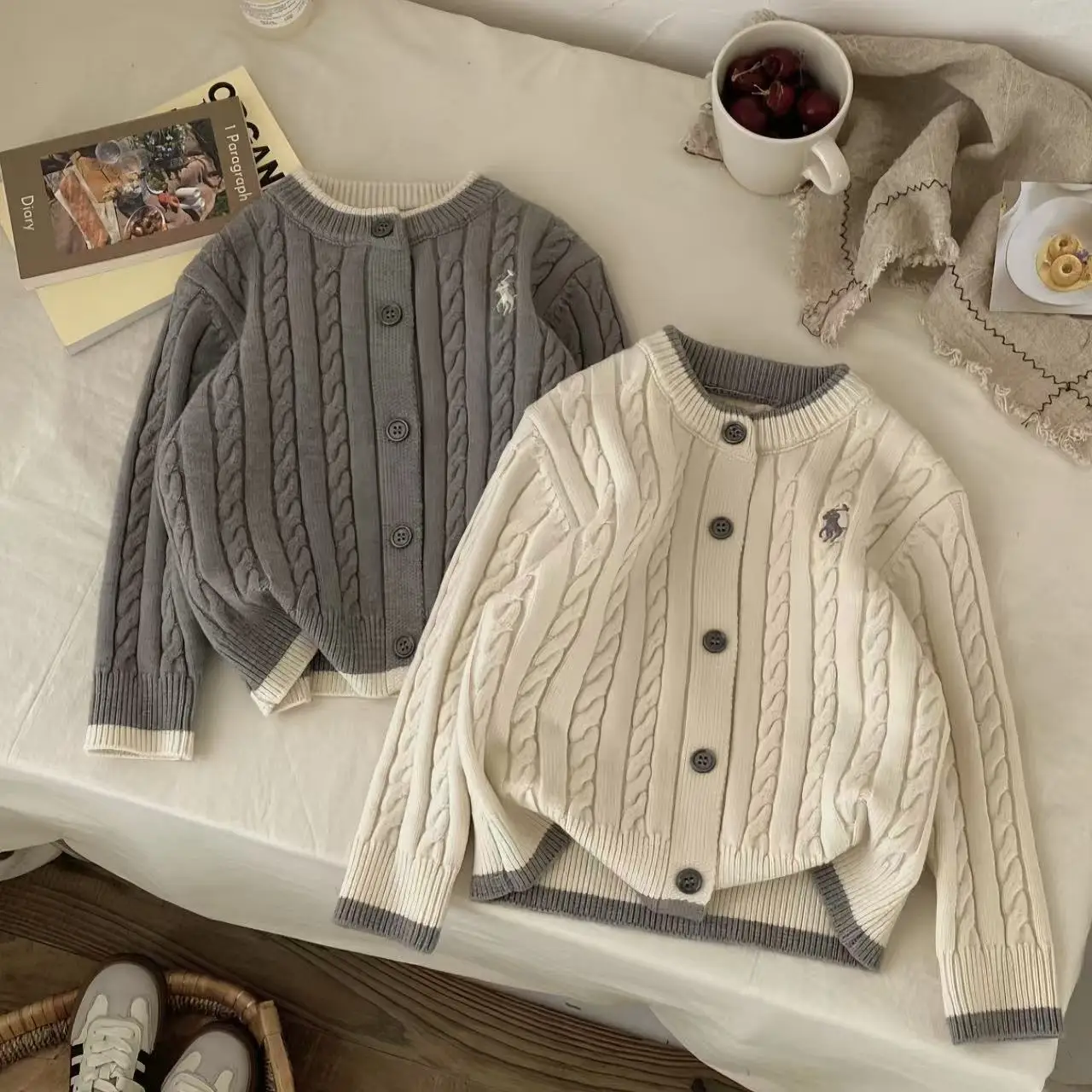 Boys sweater cardigan spring and autumn 2025 children's knitted sweater little boy jacket medium older children's sweater
Boys sweater cardigan spring and autumn 2025 children's knitted sweater little boy jacket medium older children's sweater
