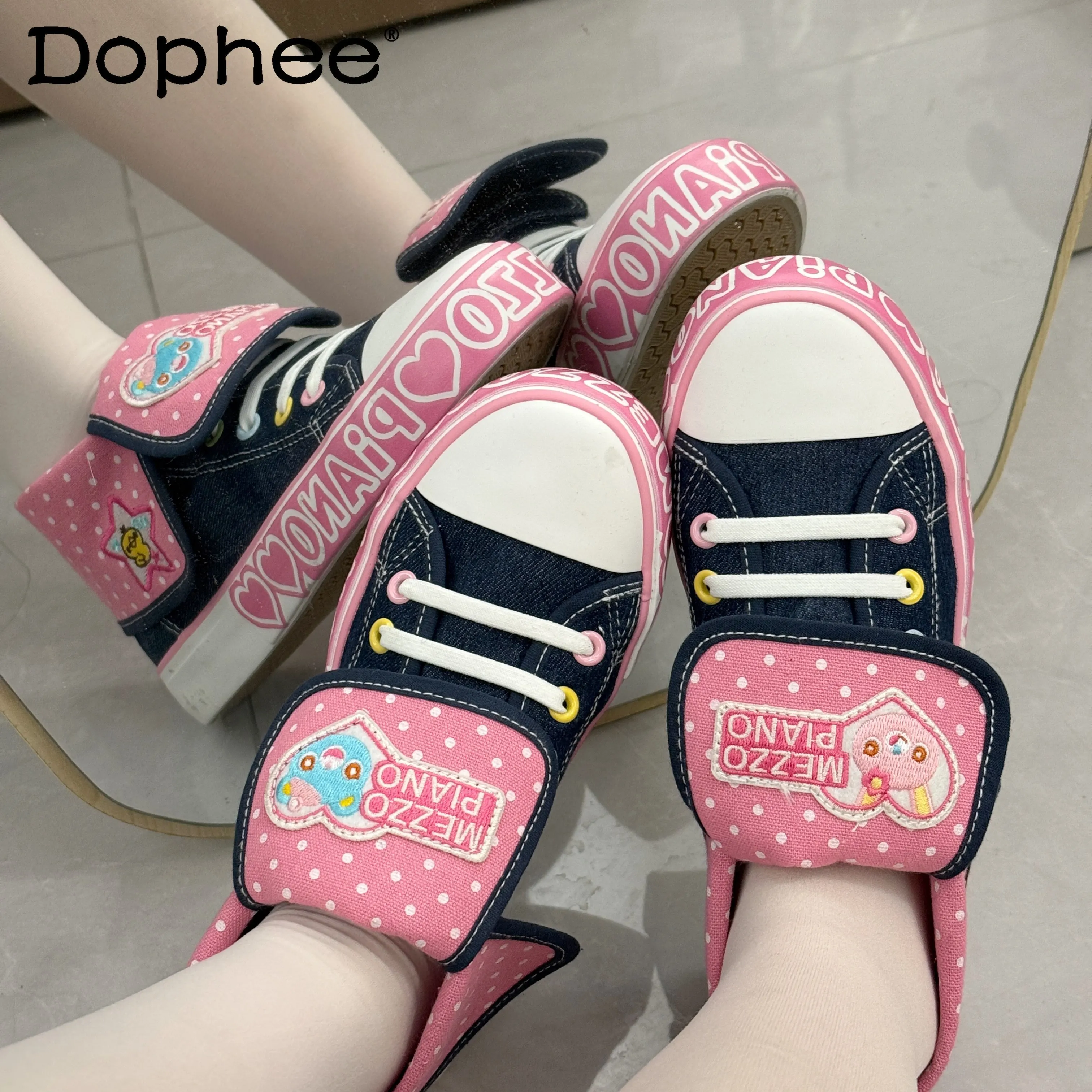 Japanese Cartoon Embroidery Pink Canvas Shoes for Women Summer New 2026 All Match Sweet Girl Denim Shoes Student Casual Shoes
Japanese Cartoon Embroidery Pink Canvas Shoes for Women Summer New 2026 All Match Sweet Girl Denim Shoes Student Casual Shoes