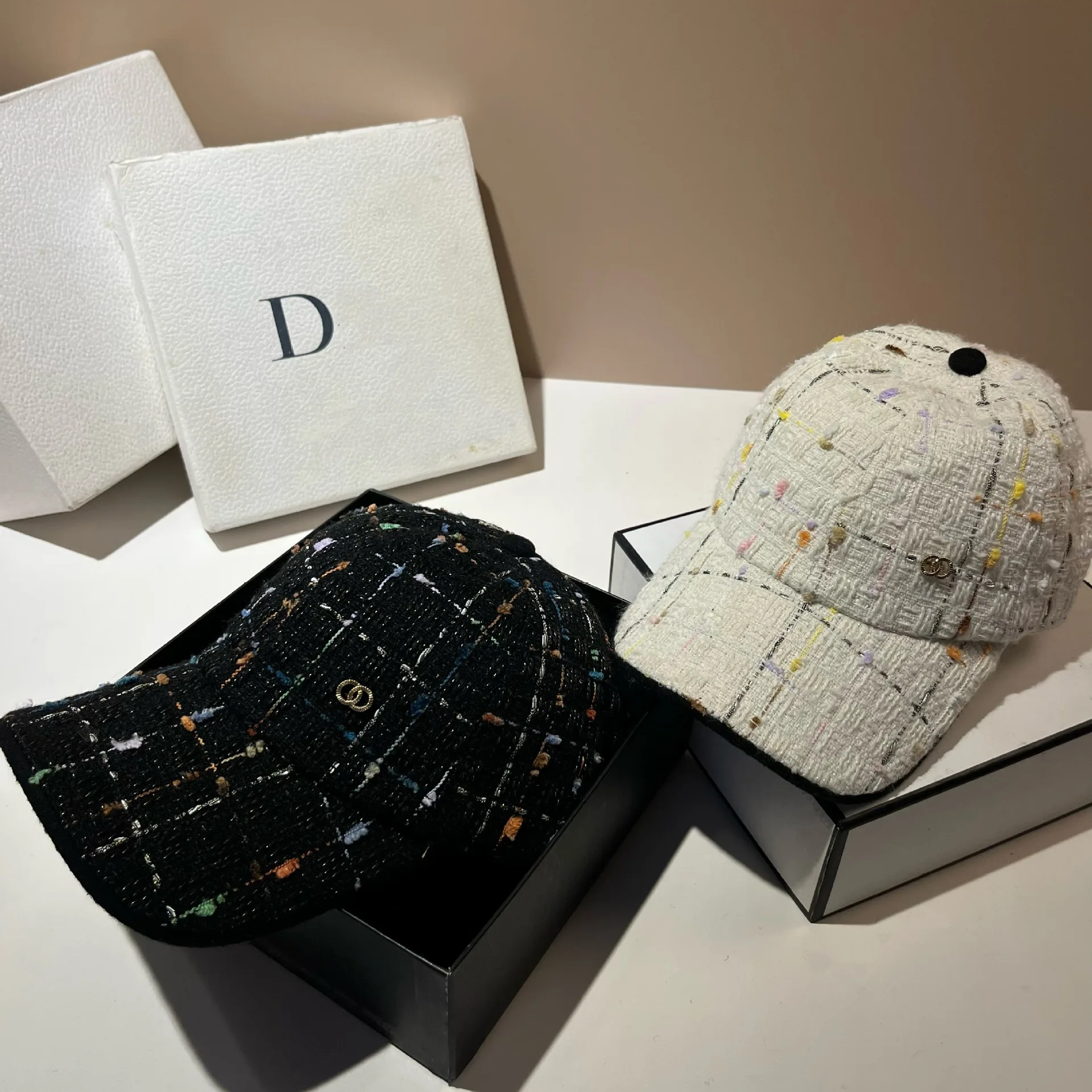 Вязаная бейсболка премиум-класса — шляпа унисекс во французском стиле, мягкая и дышащая для занятий спортом на открытом воздухе, модный уличный головной убор
Вязаная бейсболка премиум-класса — шляпа унисекс во французском стиле, мягкая и дышащая для занятий спортом на открытом воздухе, модный уличный головной убор