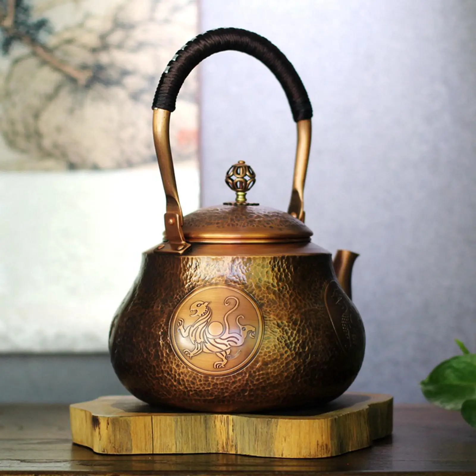 Pure Copper Kettle Hot Water Boiler 1.5L Tea Ceremony Accessory Boiling Water Kettle Hot Water Pot for Camping Household
Pure Copper Kettle Hot Water Boiler 1.5L Tea Ceremony Accessory Boiling Water Kettle Hot Water Pot for Camping Household