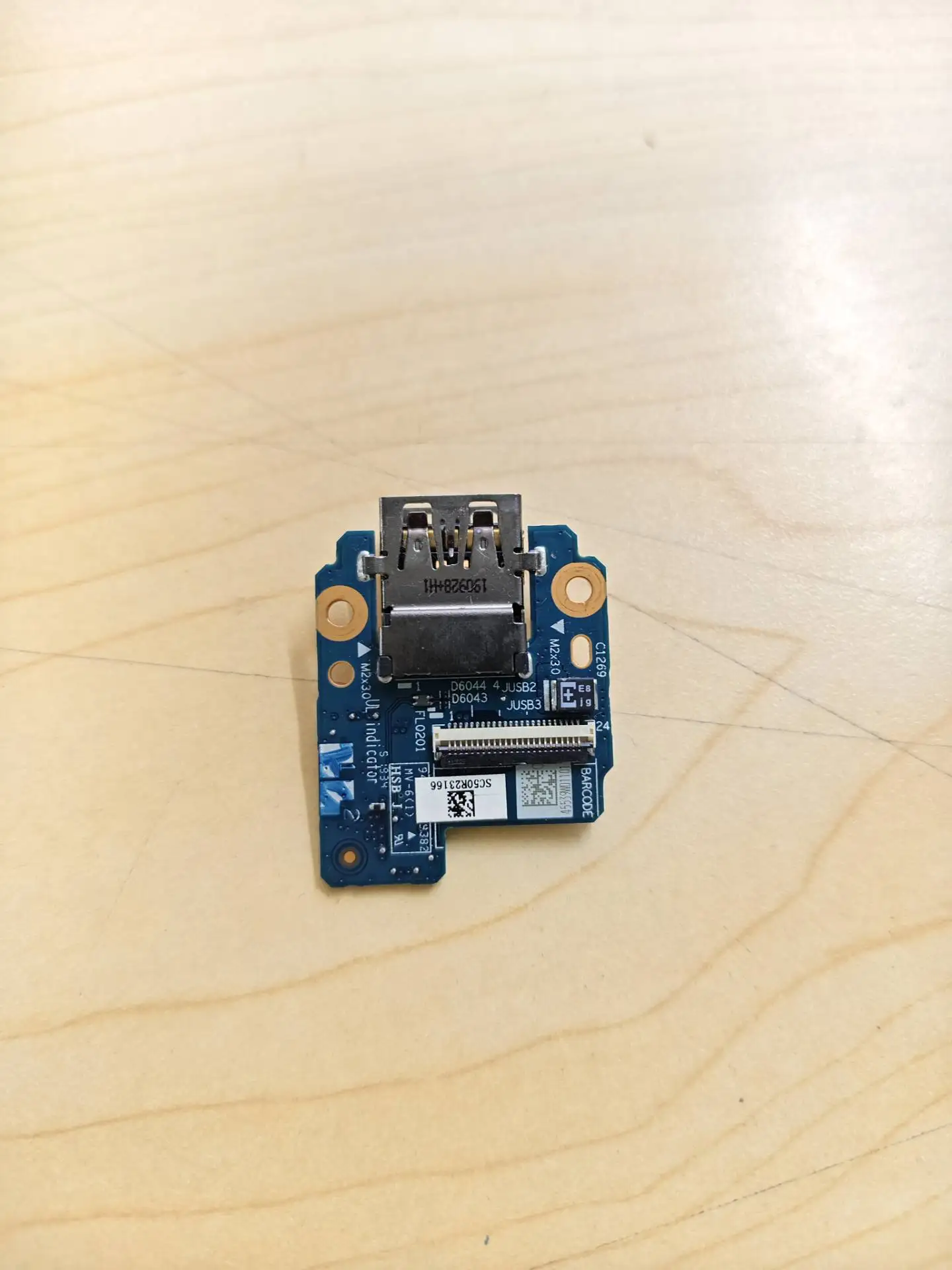 Used USB Sub Card Board Connector for Lenovo Thinkpad T495S X395 Laptop USB Board NS-C181 FRU 02DM414
Used USB Sub Card Board Connector for Lenovo Thinkpad T495S X395 Laptop USB Board NS-C181 FRU 02DM414