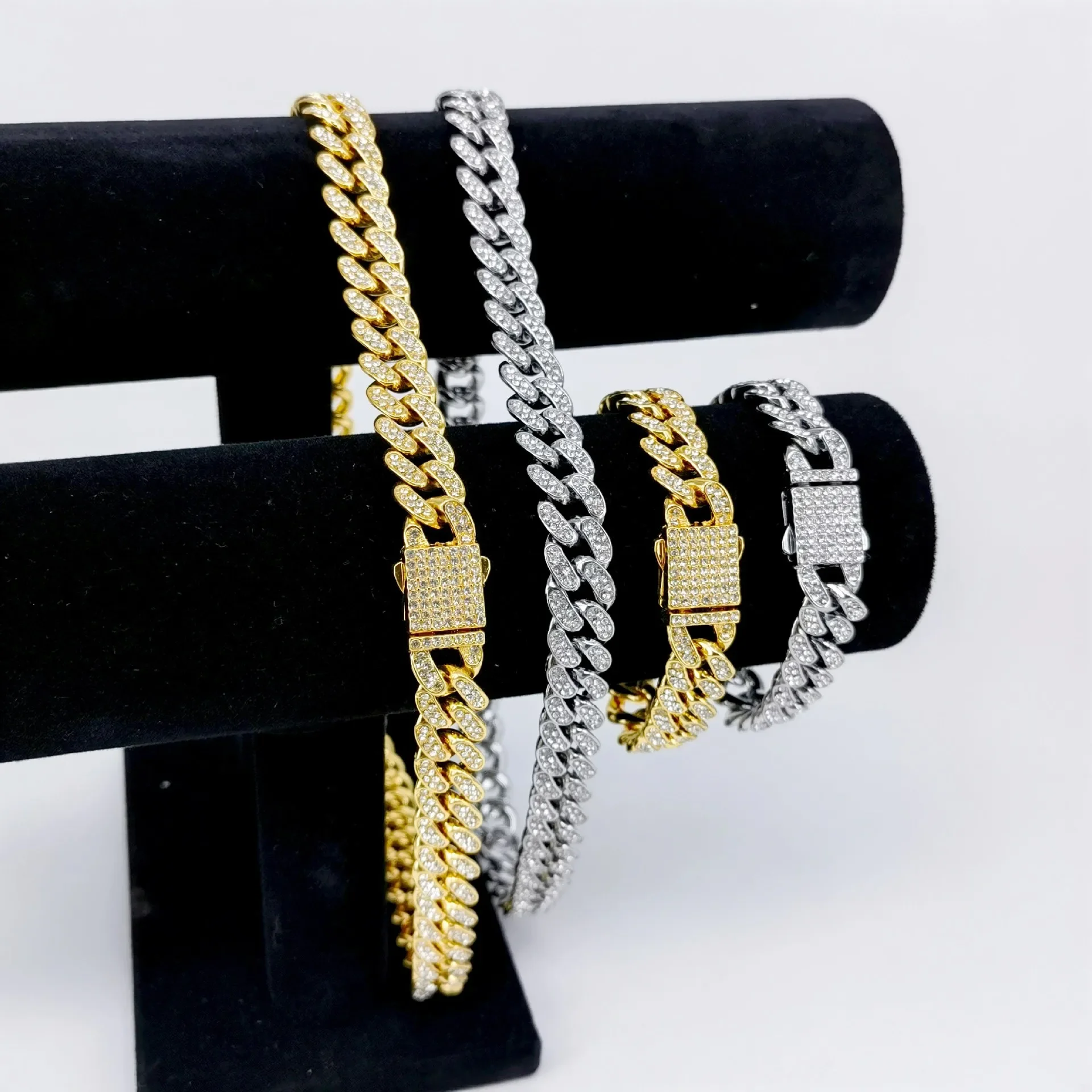 shengfenghua 10 pieces 12Mm round chain spring buckle men's necklace, personalized hipster rap hip hop Cuban chain
shengfenghua 10 pieces 12Mm round chain spring buckle men's necklace, personalized hipster rap hip hop Cuban chain