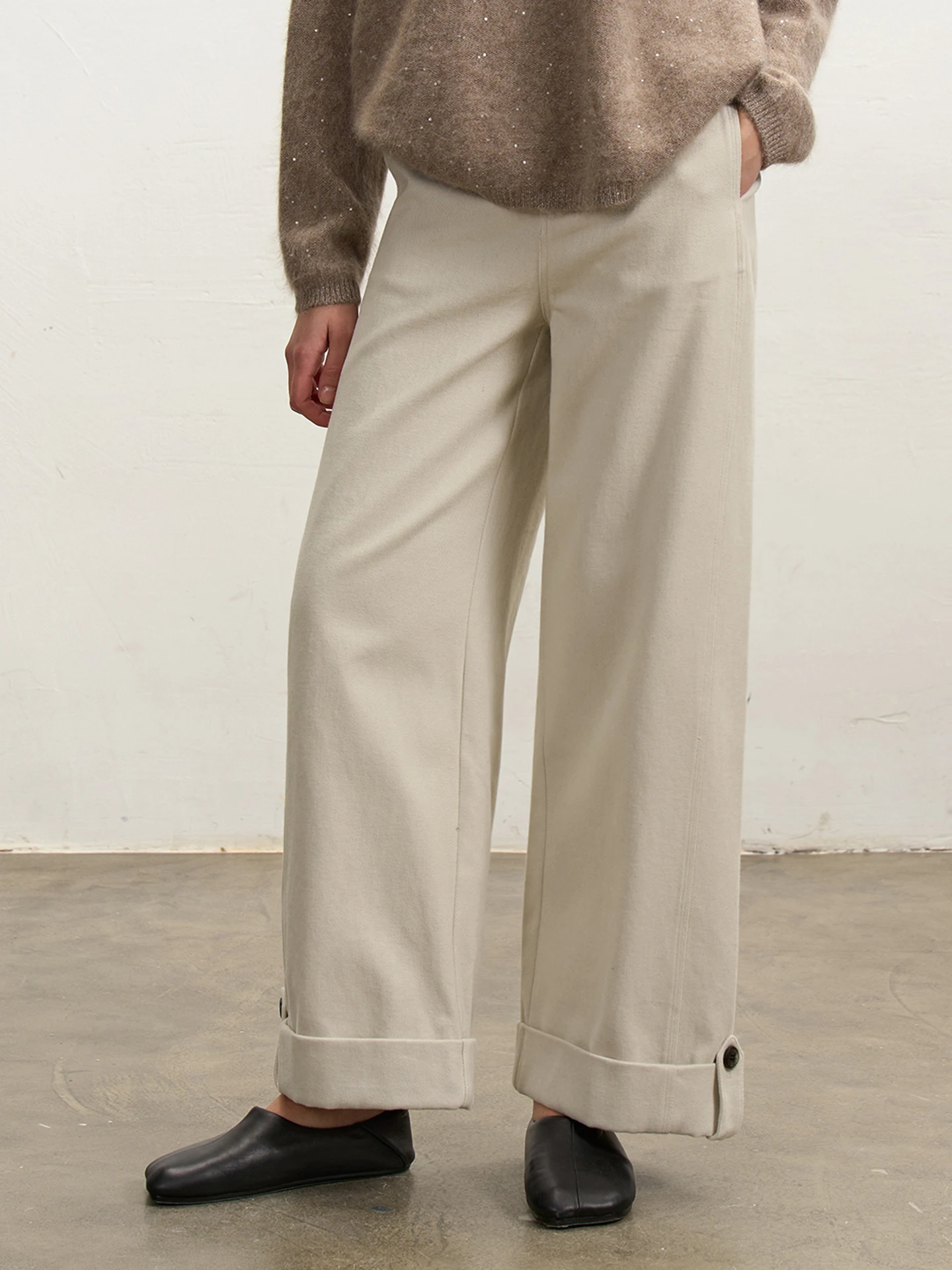 LUR High Waist Loose Fit Straight Leg Cotton Casual Pants Comfortable Elastic Waistband Fashionable Turn up Design Slimming E...
LUR High Waist Loose Fit Straight Leg Cotton Casual Pants Comfortable Elastic Waistband Fashionable Turn up Design Slimming E...
