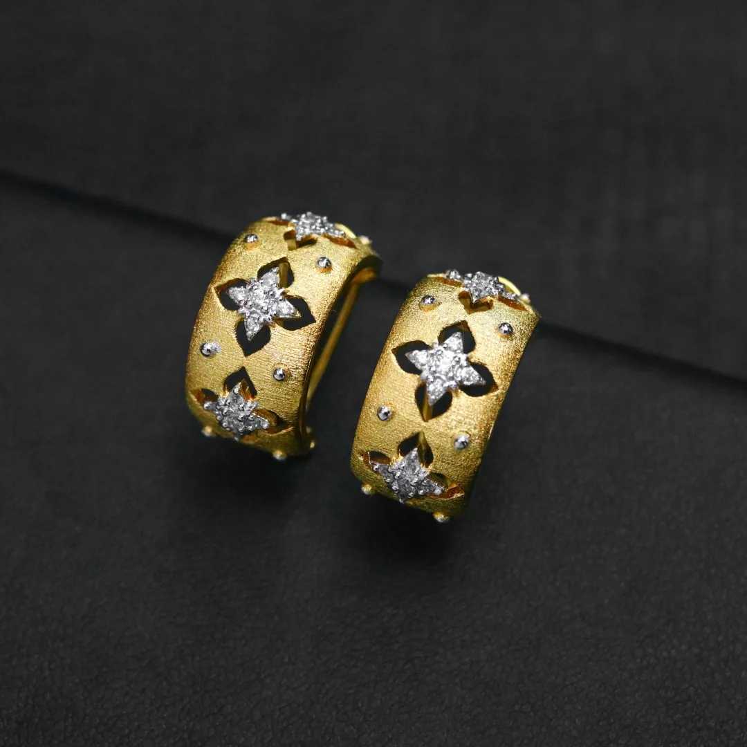 Fine Jewelry Solid 925 Sterling Silver Plated with Thick 18K Gold Zircons Earrings for Women Fine Presents
Fine Jewelry Solid 925 Sterling Silver Plated with Thick 18K Gold Zircons Earrings for Women Fine Presents