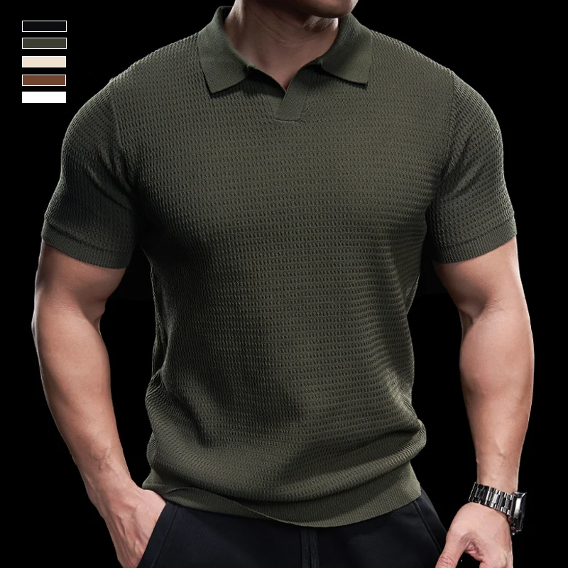 Летние мужские модные топы, корейская тонкая роскошная вязаная рубашка-поло с v-образным вырезом, повседневная дышащая однотонная футболка для фитнеса с коротким рукавом 
Летние мужские модные топы, корейская тонкая роскошная вязаная рубашка-поло с v-образным вырезом, повседневная дышащая однотонная футболка для фитнеса с коротким рукавом