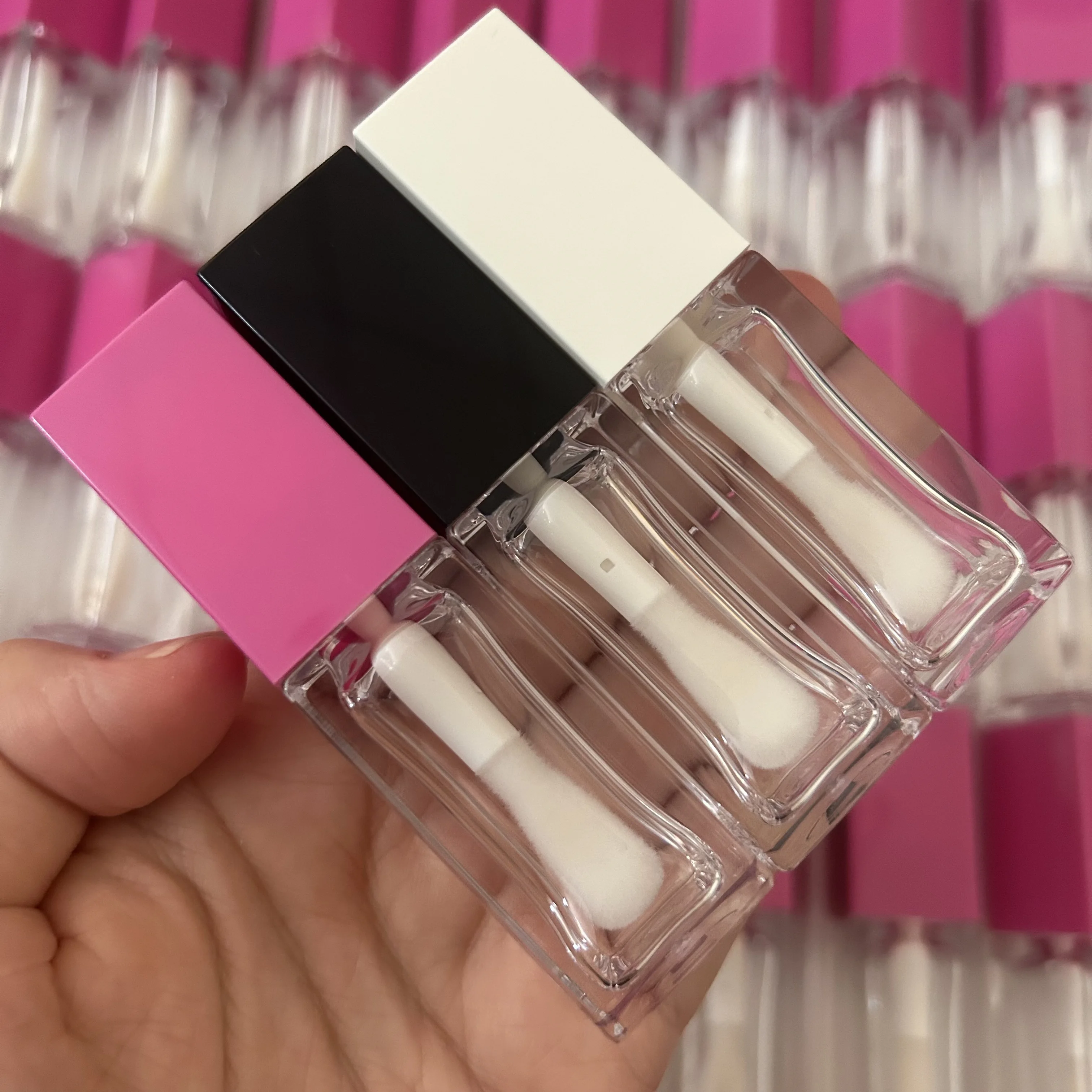 50Pcs 8ml Empty Lip Gloss Tube Square Rose Pink White Black Cap PET Clear Big Brush Wholesale DIY Refillable Packaging Container
50Pcs 8ml Empty Lip Gloss Tube Square Rose Pink White Black Cap PET Clear Big Brush Wholesale DIY Refillable Packaging Container