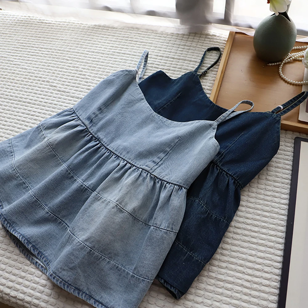 Summer Women Blue Denim Vest Korean Style Spaghetti Strap Tank Top Outerwear Slim Sleeveless Tiered T-shirt Female Halter Top
Summer Women Blue Denim Vest Korean Style Spaghetti Strap Tank Top Outerwear Slim Sleeveless Tiered T-shirt Female Halter Top