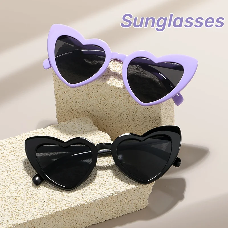 Fashion Trend Peach Heart Sunglasses Women's Fashion Street Photography Trend Versatile Glasses Outdoor Sun Protection
Fashion Trend Peach Heart Sunglasses Women's Fashion Street Photography Trend Versatile Glasses Outdoor Sun Protection