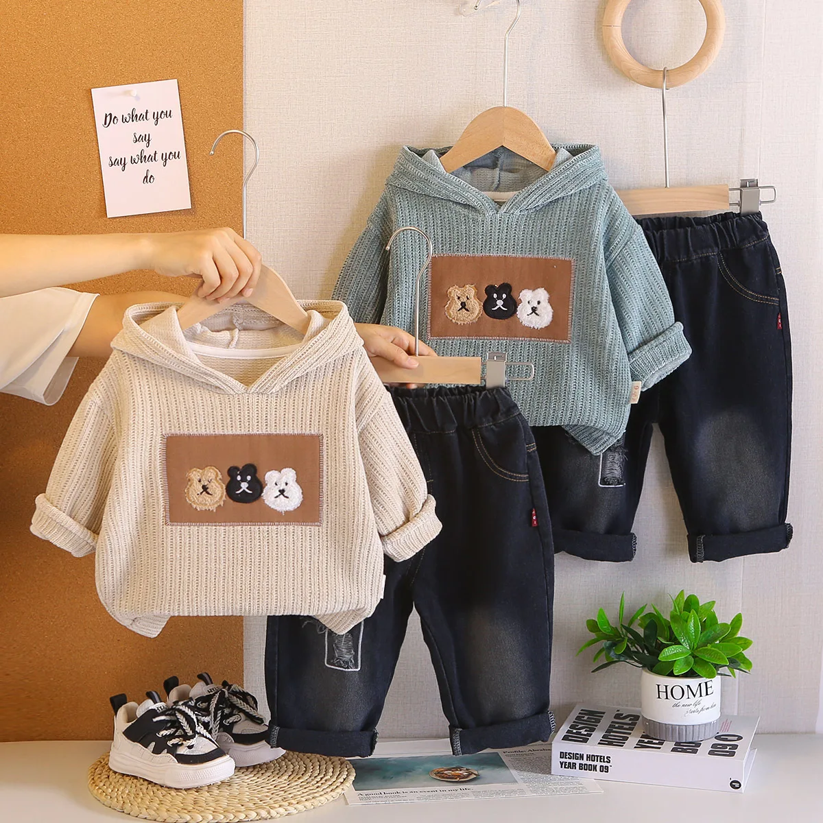 2025 Autumn Boys Hoodie Set Cute Bear Printed Long Sleeve Top Pants Outfit Toddler Casual Korean Style 2-Piece Clothes for Kids
2025 Autumn Boys Hoodie Set Cute Bear Printed Long Sleeve Top Pants Outfit Toddler Casual Korean Style 2-Piece Clothes for Kids