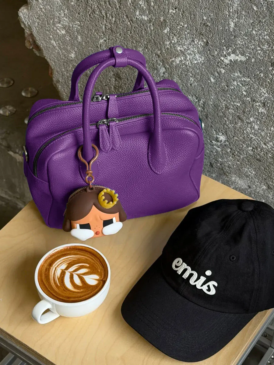 Ladies Purple Commuter Boston Bag 2026 New Style Double Layer Handbag Shoulder Crossbody Bag Elegant Sensation Summer Handbag
Ladies Purple Commuter Boston Bag 2026 New Style Double Layer Handbag Shoulder Crossbody Bag Elegant Sensation Summer Handbag