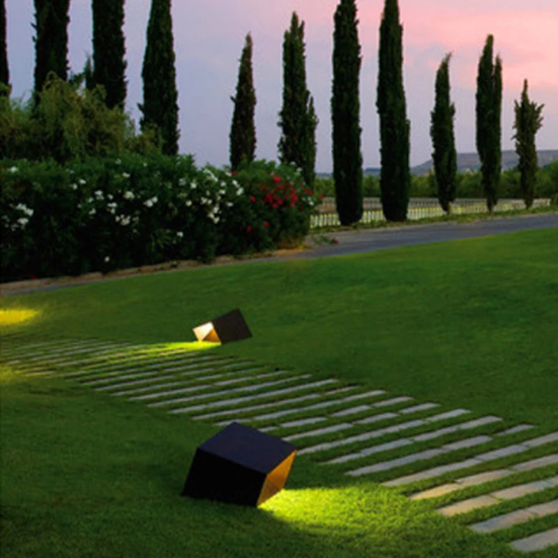 outdoor solar garden lamp lawn lamp landscape lawn lamp waterproof outdoor lamp Garden Villa road landscape lamp
outdoor solar garden lamp lawn lamp landscape lawn lamp waterproof outdoor lamp Garden Villa road landscape lamp