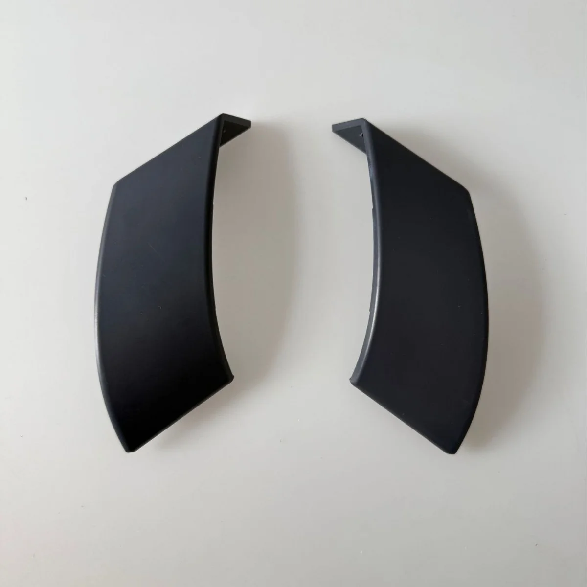 LR174351 LR174352 Front Left & Right A Pillar Lower Board Trim For Land Rover Defender 90 110 2020-2023
LR174351 LR174352 Front Left & Right A Pillar Lower Board Trim For Land Rover Defender 90 110 2020-2023