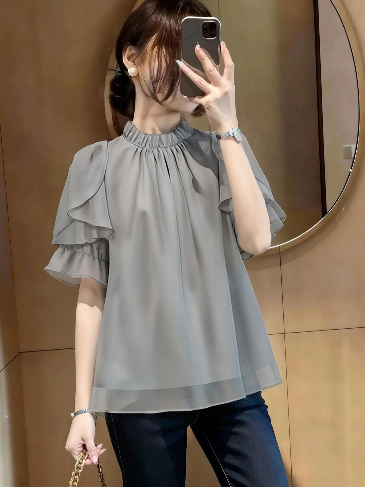 Casual Loose Women's Shirt Short Sleeve Bubbly Hem Versatile Style Commute Fashion Korean Trend Summer 2026 Poetic Lin
Casual Loose Women's Shirt Short Sleeve Bubbly Hem Versatile Style Commute Fashion Korean Trend Summer 2026 Poetic Lin