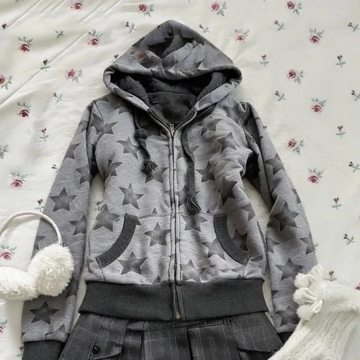Gray Star Printed Hoodie Women American Retro Casual Thicked Zipper Jacket Coats 2026 New Punk Y2k Sweatshirt Harajuku
Gray Star Printed Hoodie Women American Retro Casual Thicked Zipper Jacket Coats 2026 New Punk Y2k Sweatshirt Harajuku