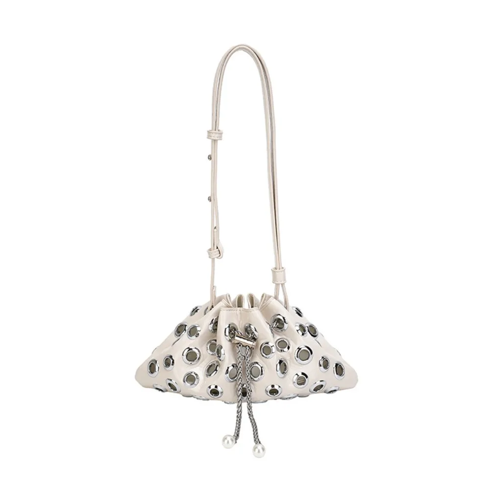 Portable Metal Stud Rivet Shoulder Bag Hollow Spicy Girl Y2k Underarm Bag Chain Handbag Drawstring Crossbody Bag Lady
Portable Metal Stud Rivet Shoulder Bag Hollow Spicy Girl Y2k Underarm Bag Chain Handbag Drawstring Crossbody Bag Lady