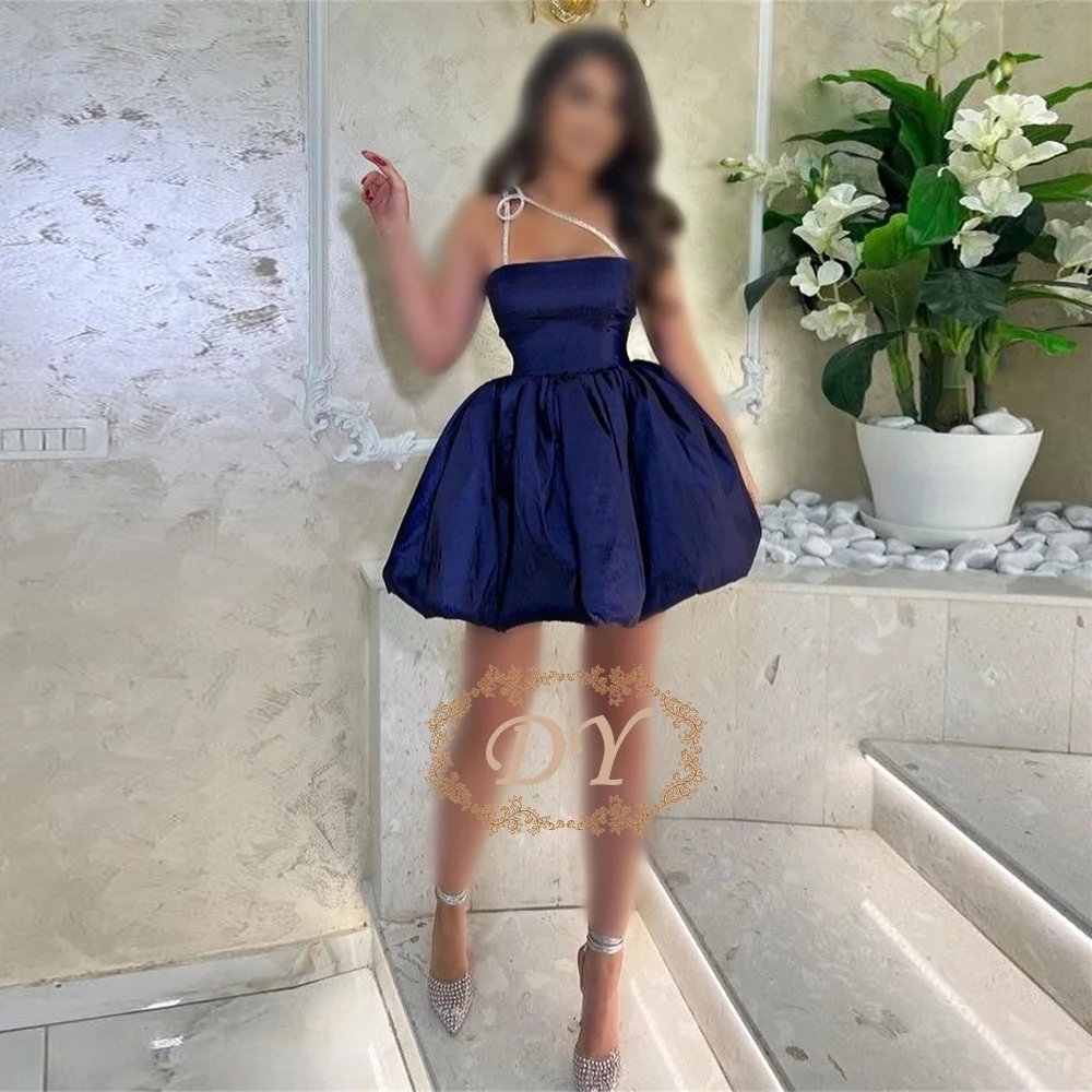DY Modern Pleated Taffeta Short Prom Cocktail Dresses One Shoulder Rhinestones for Girls Mini Homecoming Party Gown Customized
DY Modern Pleated Taffeta Short Prom Cocktail Dresses One Shoulder Rhinestones for Girls Mini Homecoming Party Gown Customized