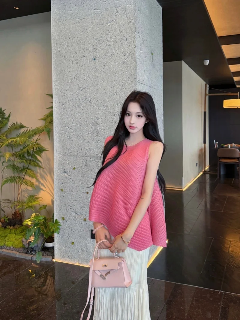 Sweet And Spicy Style Women's Two-Piece Set with Tassel A-Line Skirt And round Neck Vest for Summer Casual Wear
Sweet And Spicy Style Women's Two-Piece Set with Tassel A-Line Skirt And round Neck Vest for Summer Casual Wear