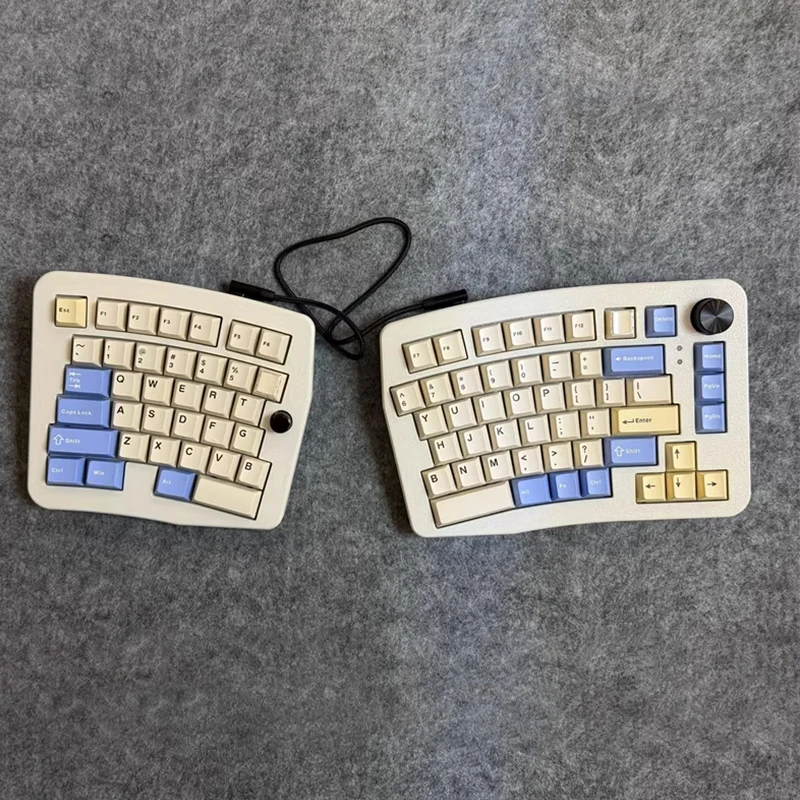 Alice Split Keyboard Wired Single Mode Hot-swappable Custom Keyboard Kit Qmk Vial Key Change Gasket Structure Split Keyboard Kit
Alice Split Keyboard Wired Single Mode Hot-swappable Custom Keyboard Kit Qmk Vial Key Change Gasket Structure Split Keyboard Kit