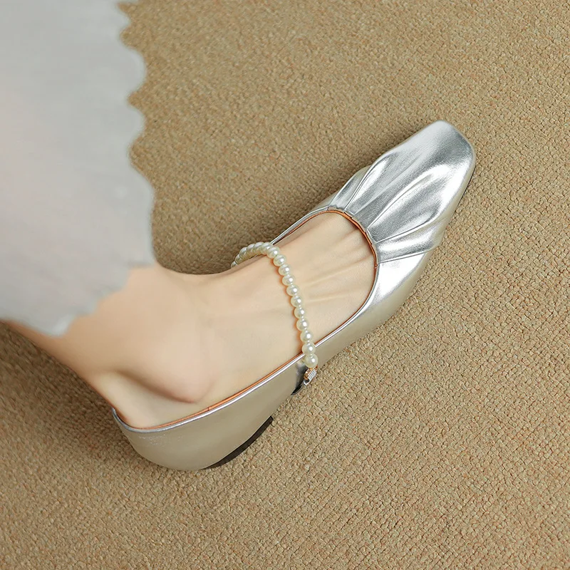 French Elegant Pearl Mary Jane Shoes Women Spring Summer Sheepskin Flat Single Shoes
French Elegant Pearl Mary Jane Shoes Women Spring Summer Sheepskin Flat Single Shoes