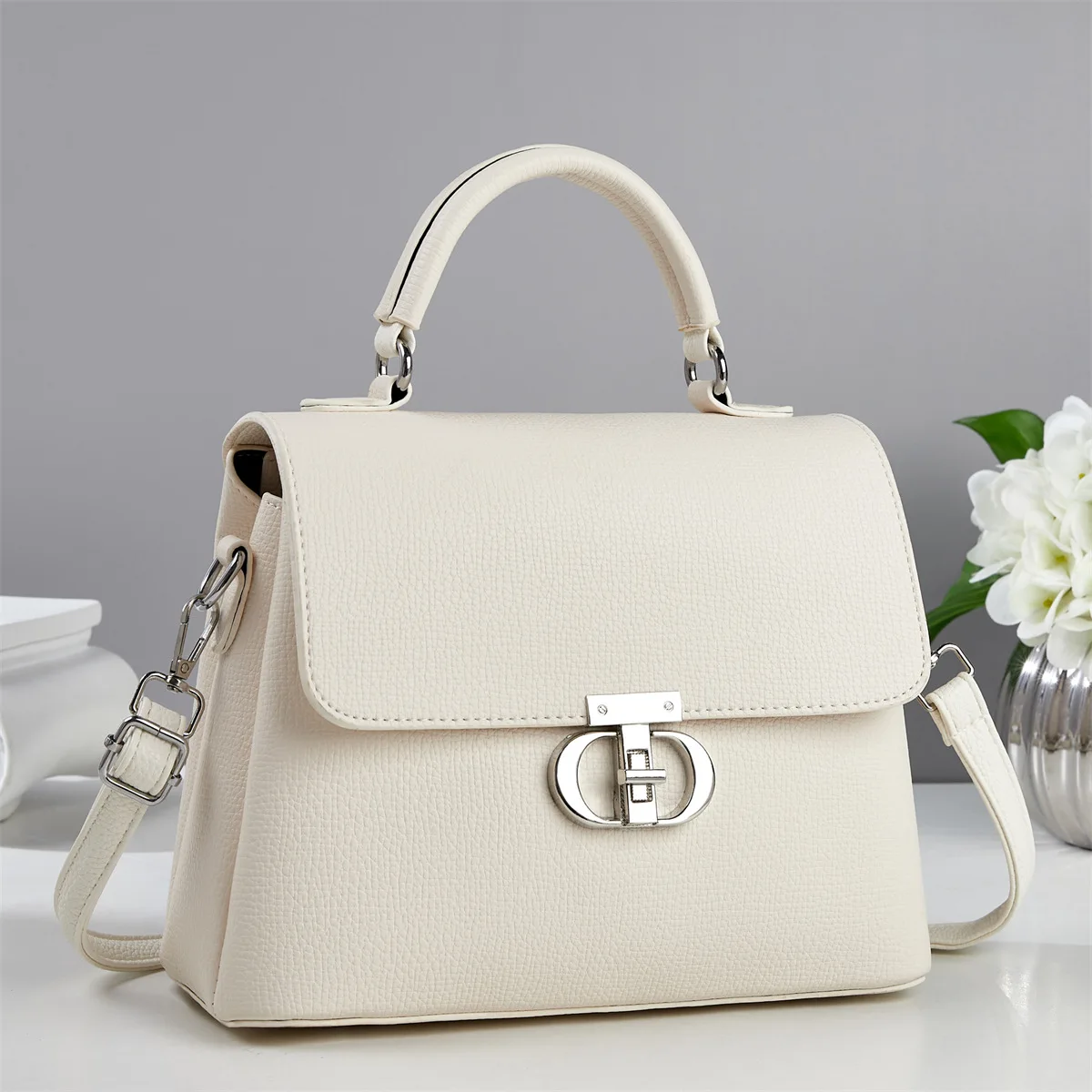 New Elegant Shoulder Bag for Women Versatile Top Handle Purse with Crossbody Strap, Minimalist Day to Night Bag for Moms
New Elegant Shoulder Bag for Women Versatile Top Handle Purse with Crossbody Strap, Minimalist Day to Night Bag for Moms