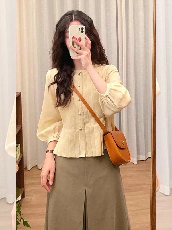 Yellow Ruffle Sleeve Shirt Women's Summer New Gentle Style Beautiful Doll Top round Neck Korean Style Straight Cut Long Sleeve
Yellow Ruffle Sleeve Shirt Women's Summer New Gentle Style Beautiful Doll Top round Neck Korean Style Straight Cut Long Sleeve